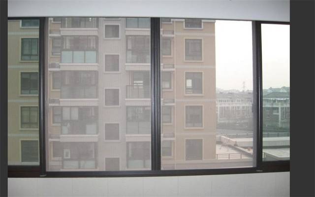 西安全包公司 平开窗隐形纱窗你知道怎样安装吗?